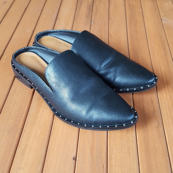 Universal Thread Shoes - Universal Thread Women's Black Mules, Size 6.5